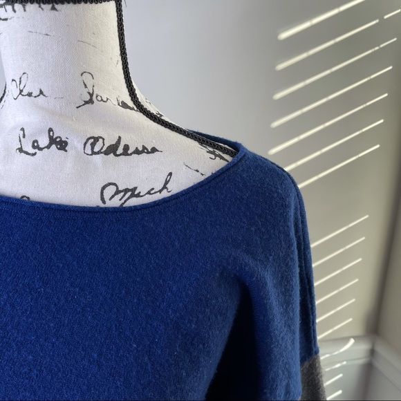 Vince cashmere wool blend blue color block sweater size small - Picture 5 of 5